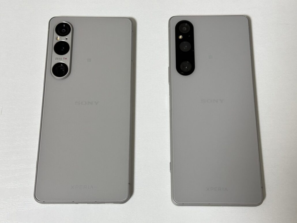 Xperia 1 VIとVの比較