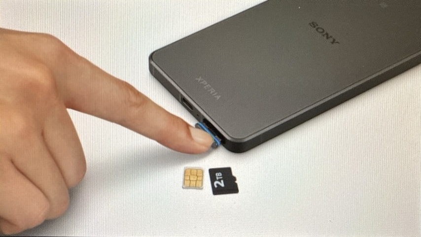 SDカードスロット