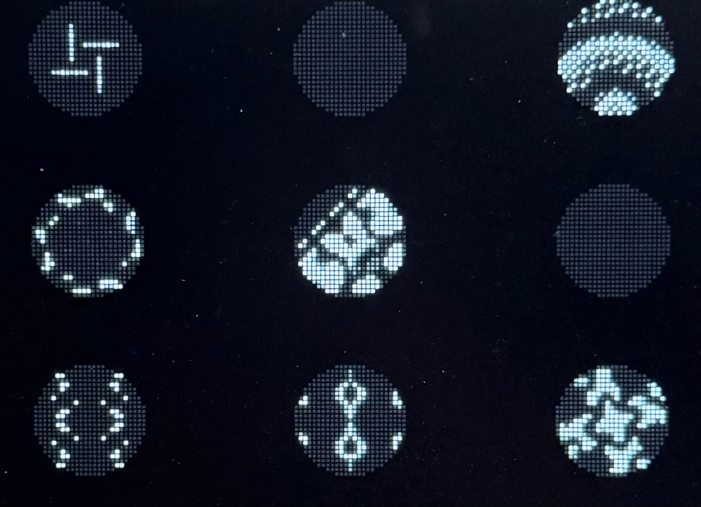 Nothing-Phone3-Glyph‐Matrix