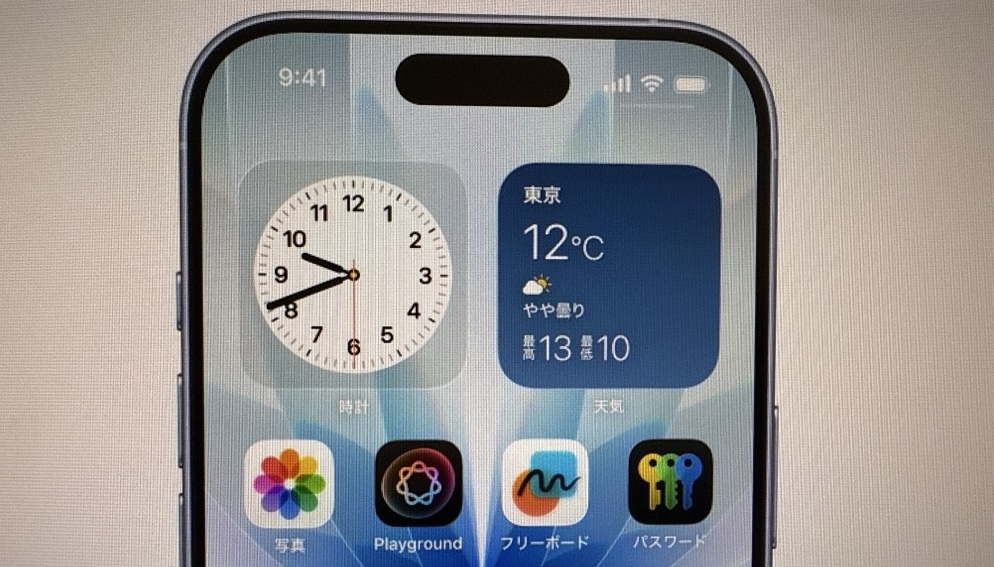 iPhone17 ディスプレイサイズ