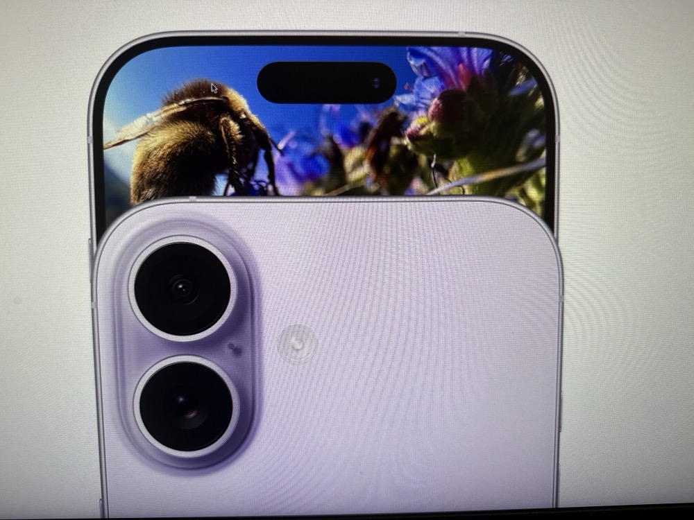 iPhone17　フロントカメラ