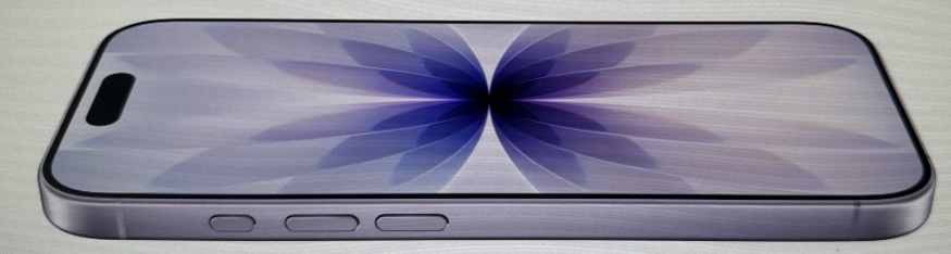 iPhone17 ディスプレイ