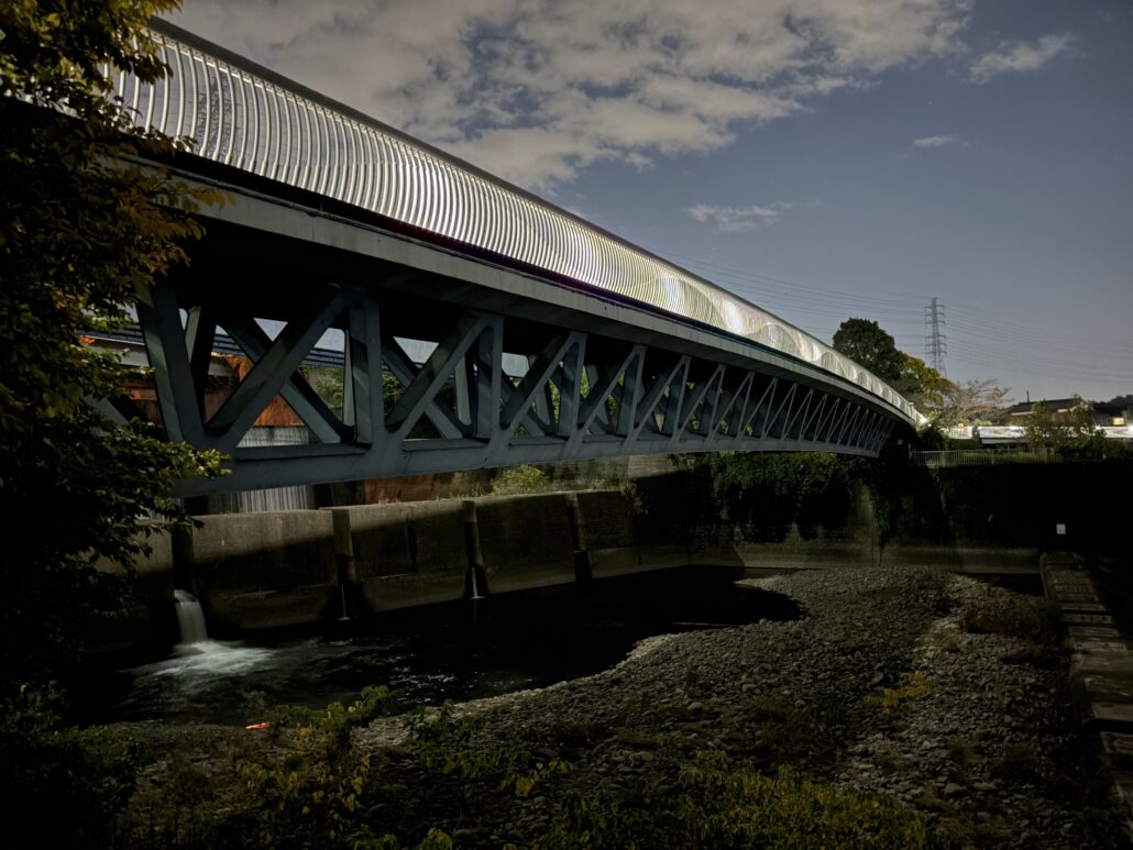 iPhone 17 作例 夜景