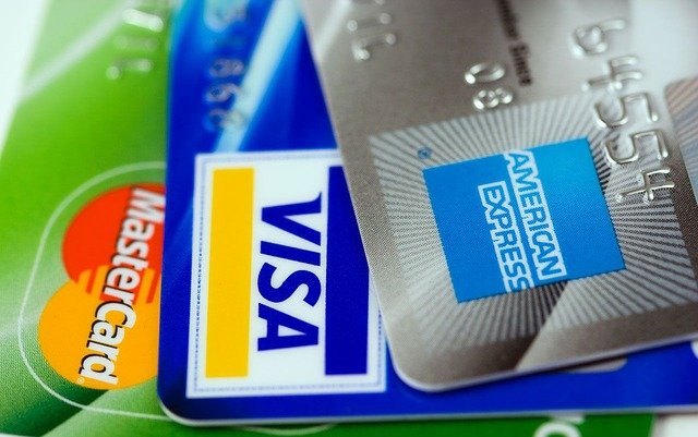 IIJmioの支払方法はクレジットカードのみ!デビットカードや口座振替は不可
