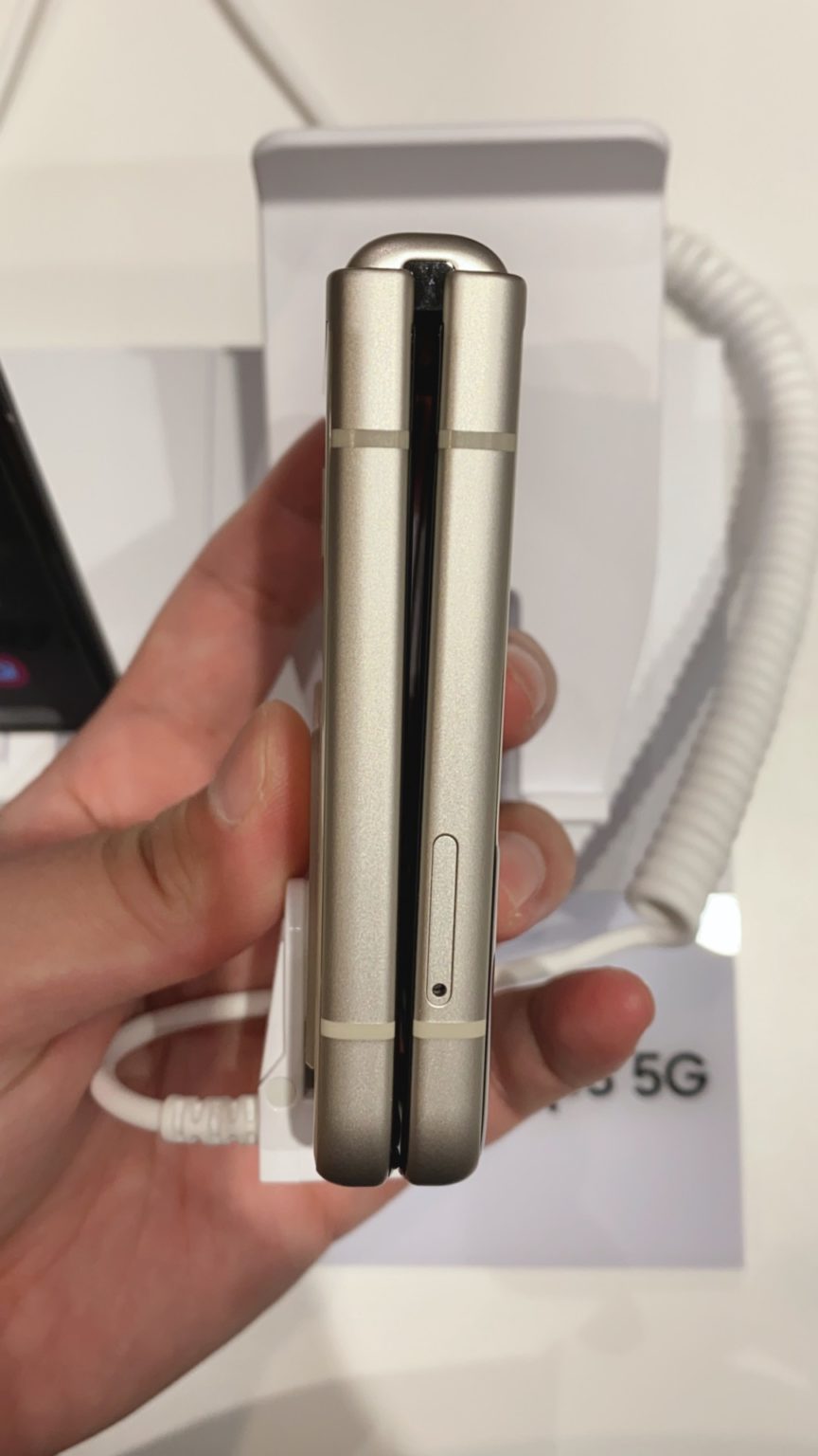 Galaxy Z Flip3 5Gのスペック・新機能・発売日等まとめ - iPhone大陸