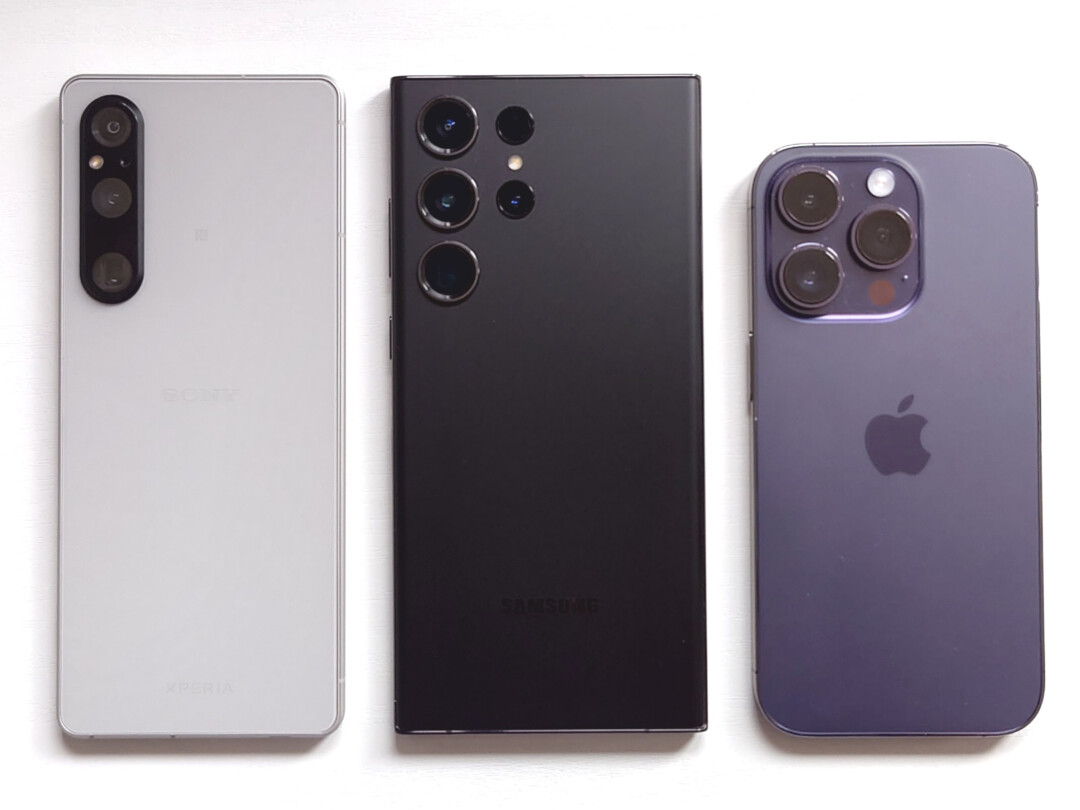 Xperia 1 V\Galaxy S23 Ultra\iPhone14Pro_大きさ比較